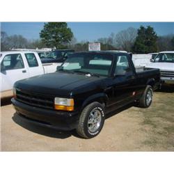 1996 DODGE DAKOTA SPORT