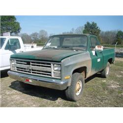 1987 CHEVROLET CUSTOM 4X4 PICKUP
