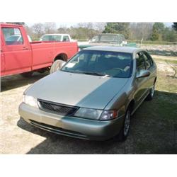 1999 NISSAN SENTRA