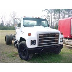 1982 INTERNATIONAL 1754 CAB & CHASSIS