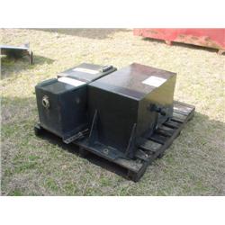 (1) LOT HYDRAULIC OIL TANKS