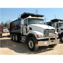 2005 MACK CV713 GRANITE TRI-AXLE DUMP