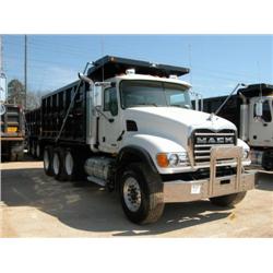 2005 MACK GRANITE CV713 TRI-AXLE DUMP