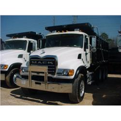 2005 MACK CV713 GRANITE TRI-AXLE DUMP