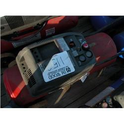 HUSKY AIR COMPRESSOR 17 GAL