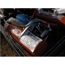 RIDGID AIR COMPRESSOR TWIN TANK 4.5 GAL 150 MAX PSI