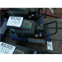 CAMPBELL HAUSFELD AIR COMPRESSOR 8 GAL 125 MAX PSI