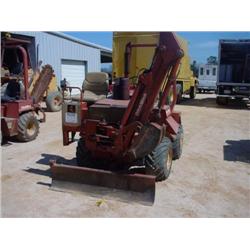 DITCH WITCH 2300 COMBO TRENCHER