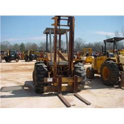 CASE 586E FORKLIFT
