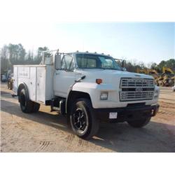 1988 FORD F700 S/A SERVICE TRUCK