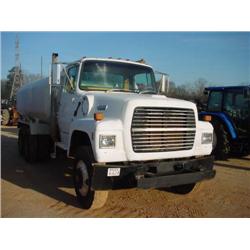 1990 FORD L8000 T/A WATER TRUCK