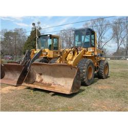 KOMATSU WA250-1 RUBBER TIRED LOADER