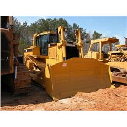 CAT D8R CRAWLER TRACTOR