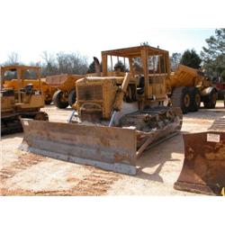 ALLIS-CHALMERS HD-11 CRAWLER TRACTOR
