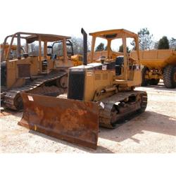 CAT D4C SERIES III CRAWLER TRACTOR