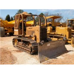 KOMATSU D31P CRAWLER TRACTOR