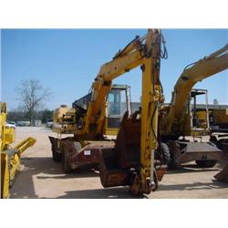 LIEBHERR 902 RUBBER TIRED EXCAVATOR