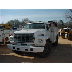 1984 FORD F800 SERVICE TRUCK