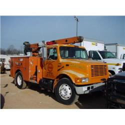 1996 INTERNATIONAL 4700 SERVICE TRUCK