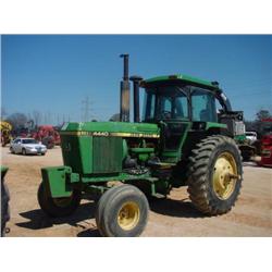 JOHN DEERE 4440  FARM TRACTOR
