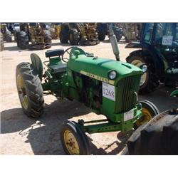JOHN DEERE 1010 FARM TRACTOR