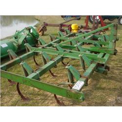 JOHN DEERE 4 ROW CULTIVATOR