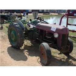 FORD 8N FARM TRACTOR