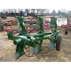 JOHN DEERE 3 BOTTOM FLIP PLOW