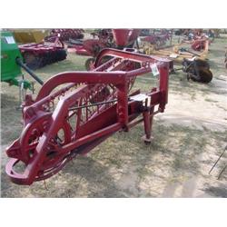NEW IDEA HAY RAKE