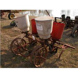 MASSEY FERGUSON 2 ROW PLANTER