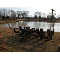 JOHN DEERE 4 ROW PLANTER