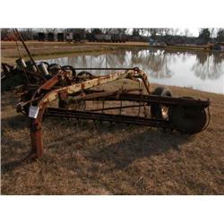 JOHN DEERE HAY RAKE