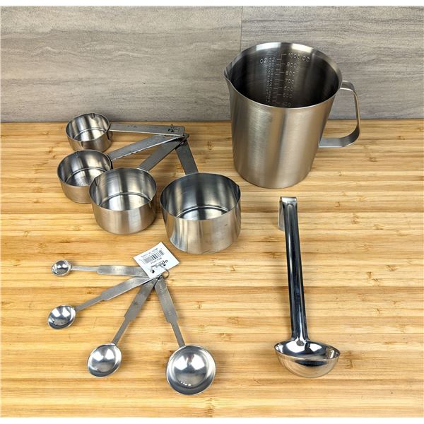 Measuring Cups, Spoons and Ladel Set - Lot of 9 Pieces &L3-3