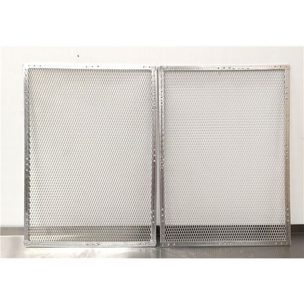 13" X 18"  Pizza Screens, Omcan 13457 - Lot of 2 &CC3