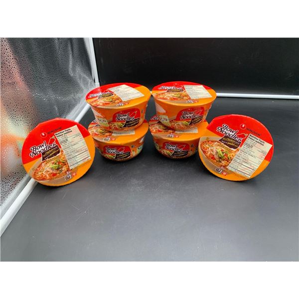 Nongshim Bowl Noodles-Spicy Chicken Flavour (6 x 86g)