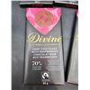 Image 2 : Divine Dark Chocolate with Raspberries Chocolate Bar (5 x 85g)