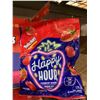 Image 2 : CASE LOT -Twizzlers Gummies Happy Hour Strawberry Daiquiri 10x175g