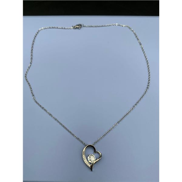 NEW FLOATING HEART SOLITAIRE PENDANT & CHAIN GIFT SET