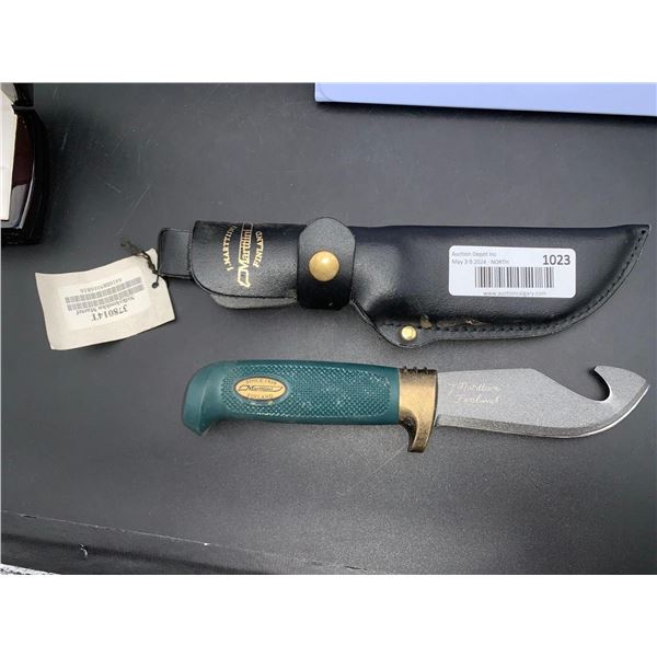 NEW Marttiini Finland Fixed blade skinning knife with gut hoot & Sheath