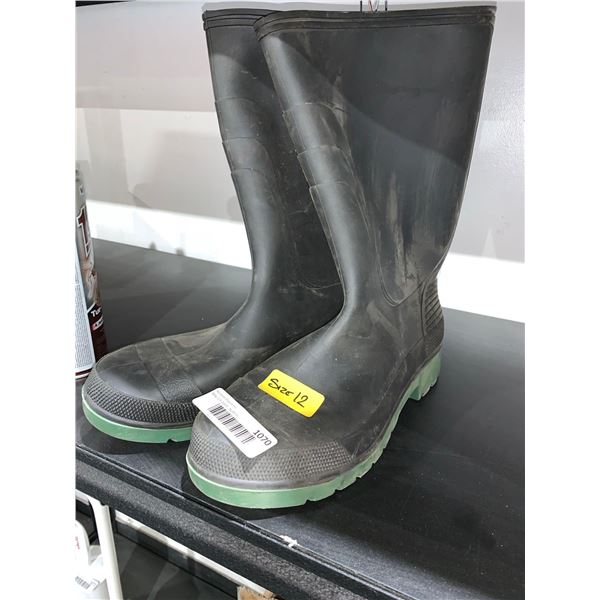 Mens size 12 rubber rain boots