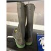 Image 3 : Mens size 12 rubber rain boots