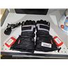 Image 1 : Karbon Rechargeable Heated Gloves - Mens