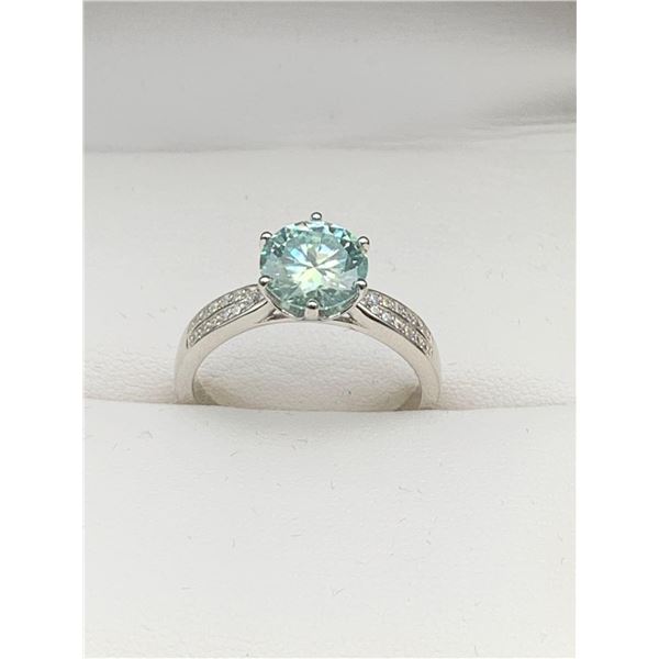 2.00 CT GRA CERTIFIED MOISSANITE VVS BLUE COLOR SET IN 6 CLAW HEAD WITH 26 ROUND CUT CUBIC ZIRCONIA 