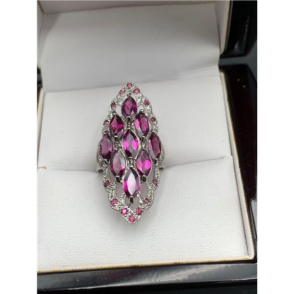 Natural Garnets 5.10 Oval Cut Cluster Ring .925 Silver with appraisal $620.00