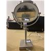 Image 2 : LED Vanity Mirror with 10X Magnification