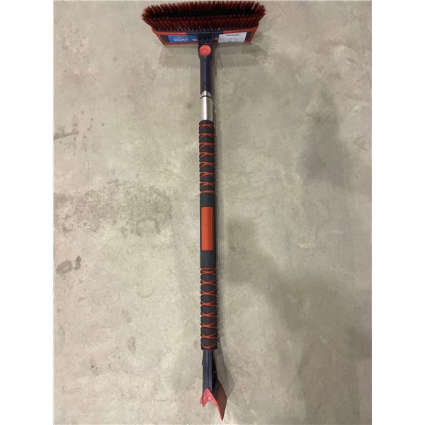 Polar Xtreme telescopic snow brush