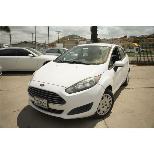 2016 Ford Fiesta - CLEAN/128,997