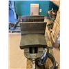 Image 2 : Vise 9"