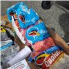 Image 3 : BALLOON BLOWER WITH APPROXIMATELY 1000 QUALATEX HELIUM QUALITY 11" BALLOONS AND RIBBON