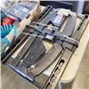 Image 3 : TV MOUNT AND ASSORTED TOOLS